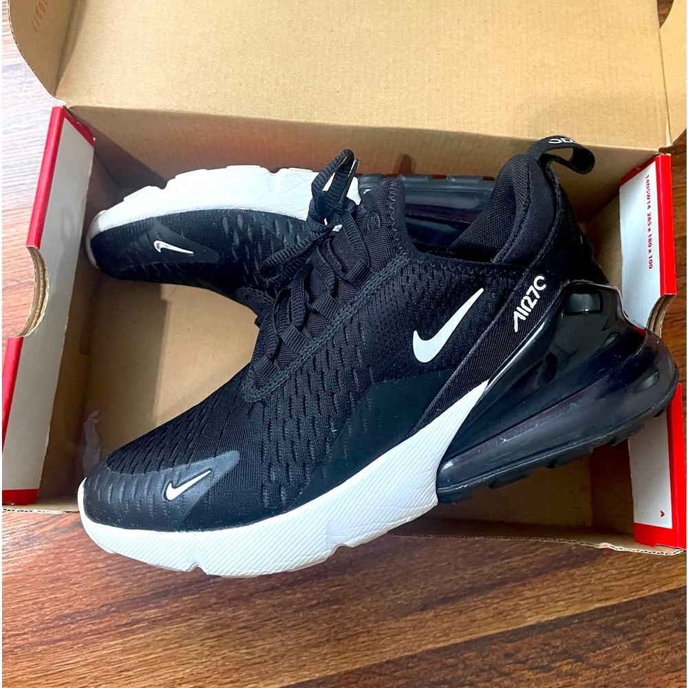 ❌SOLD❌Nike air max 270 shoes